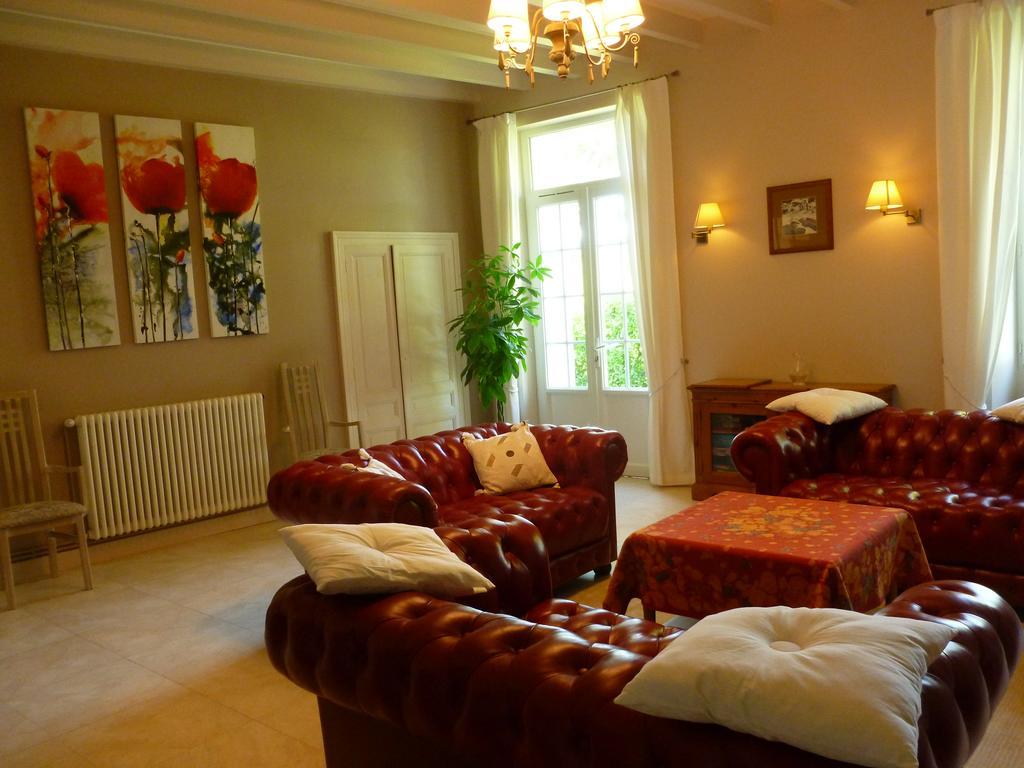 Lamothe-Landerron Ancien Haras De La Tour Bed & Breakfast エクステリア 写真