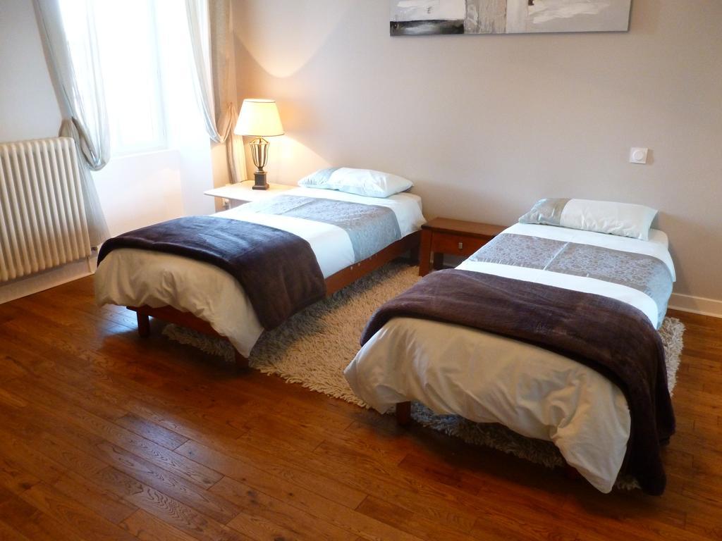 Lamothe-Landerron Ancien Haras De La Tour Bed & Breakfast エクステリア 写真