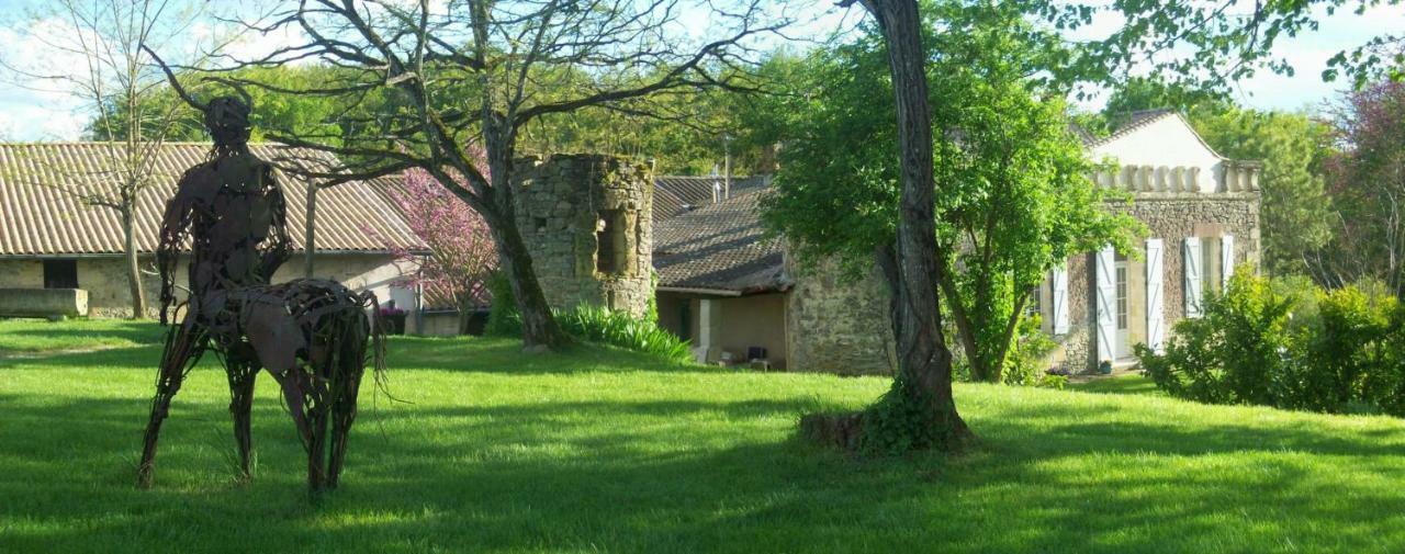 Lamothe-Landerron Ancien Haras De La Tour Bed & Breakfast エクステリア 写真